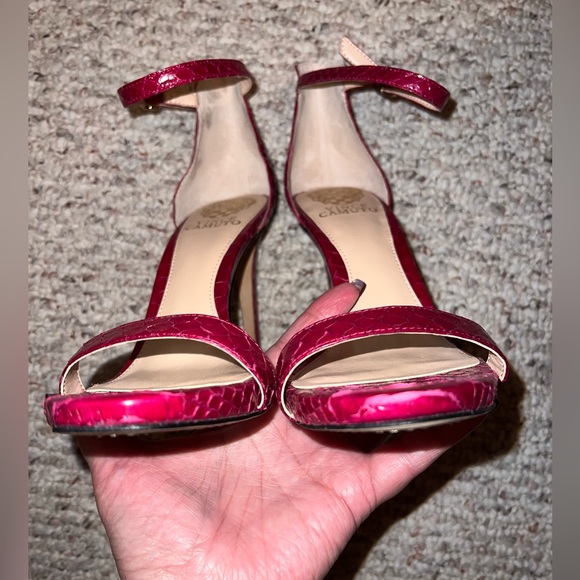 NWOT VINCE CAMUTO Red Leather Sexy Platforms Heels - Picture 3 of 12